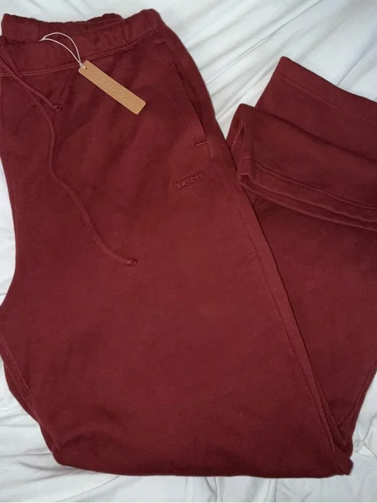 NWT SKIMS Fleece Classic Cotton Straight Leg Pant Merlot L - Picture 4 of 8